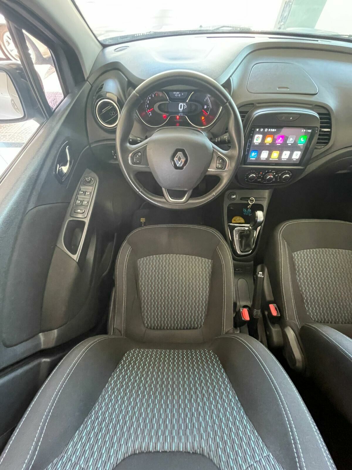 Imagem do veículo  RENAULT CAPTUR LIFE 1.6